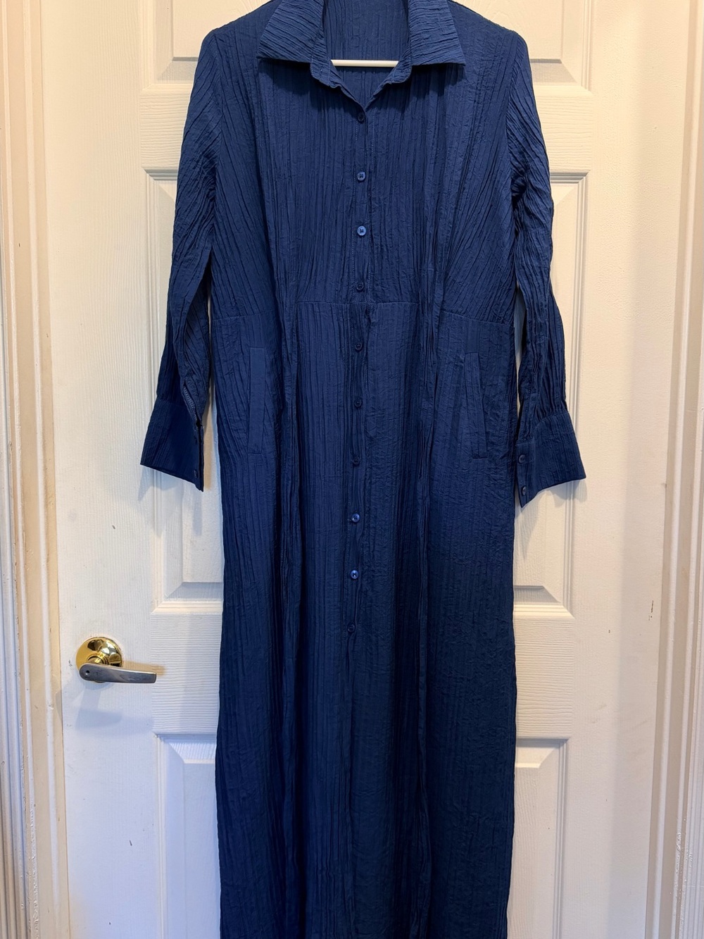 Vikik Long Sleeve Maxi Shirt Dress in Deep Blue